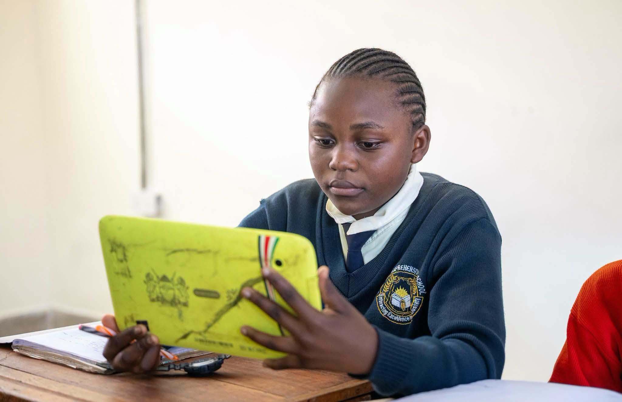 Connecting Classrooms Nationwide Through Interactive Digital Smartboards