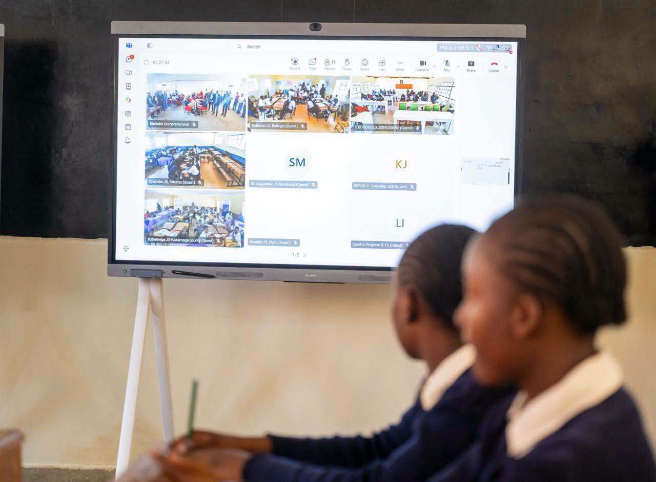 Connecting Classrooms Nationwide Through Interactive Digital Smartboards