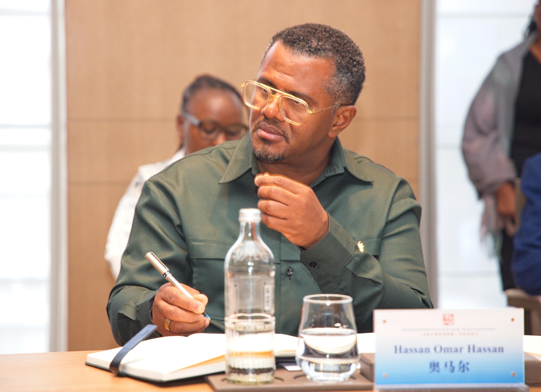 Expanding exchanges between scholars, journalists, and creative industries