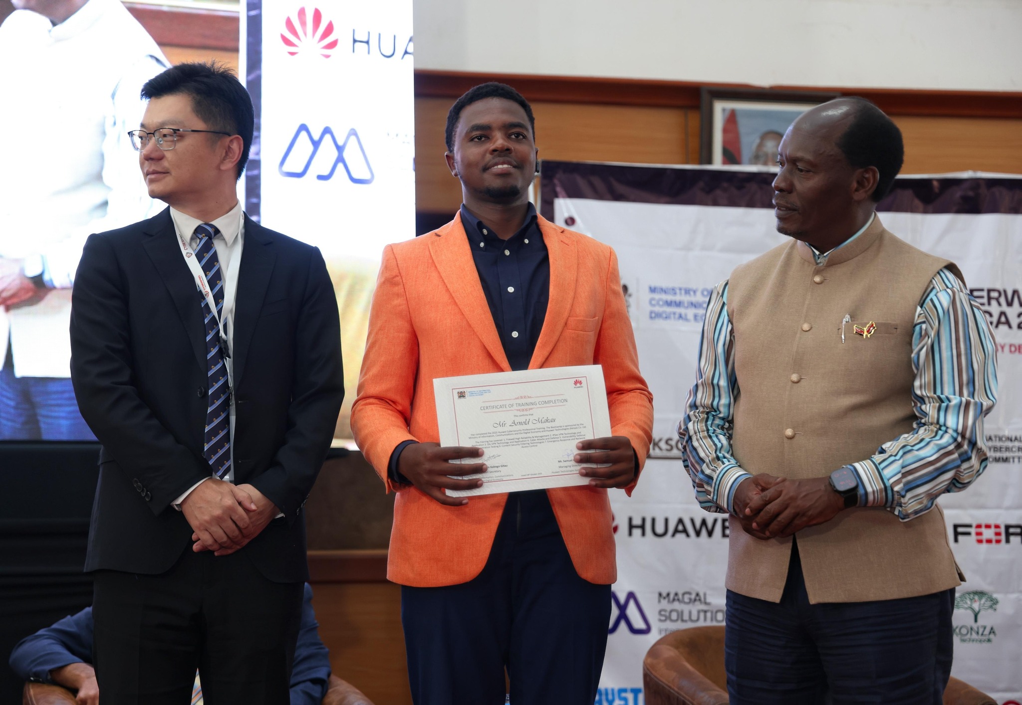 CS H.E. Hon. William Kabogo Gitau officially opens the Cyberweek Africa 2025